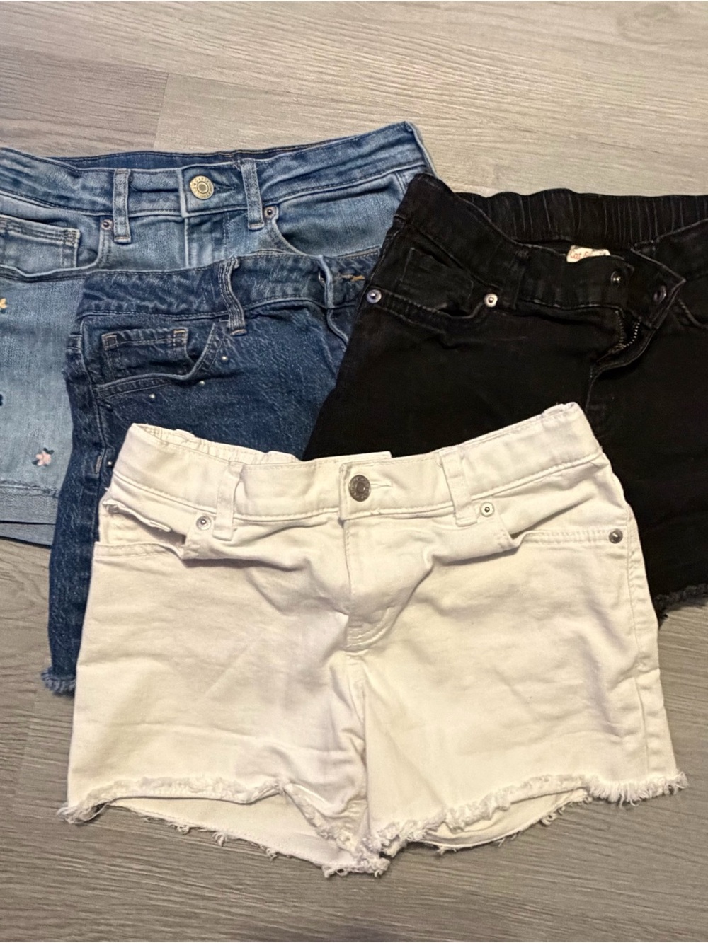 4 Pairs of Girls Denim Shorts size 10-12
